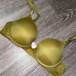 PINK Victoria Secret bra